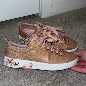Ted Baker, super cute rose gold glitter tennis shoes, 9.5, floral accents